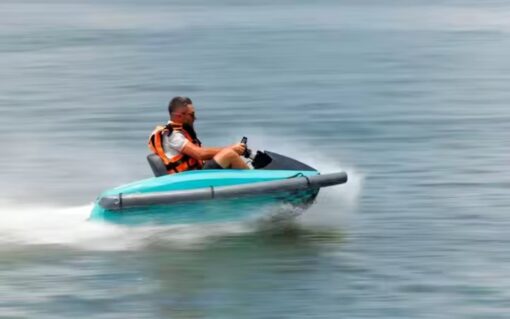 Small Speed Boats Ternary Lithium Battery Luxury Yacht Kids Mini Electric Boat For Water Sports Mini Jet Boat With Engine